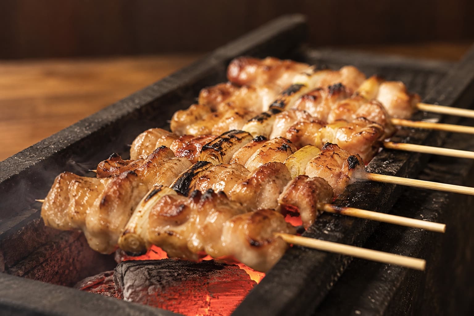 【秋の宴会◆個室】かぼちゃ点心&秋鮭きのこの土鍋ご飯 全10品+《2.5H飲み放題》 4000円