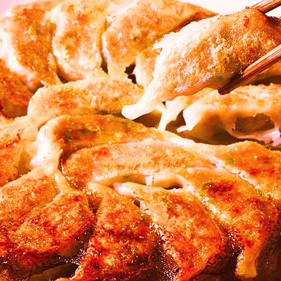 大餃子酒場 田町店 焼き目をつけた焼き餃子